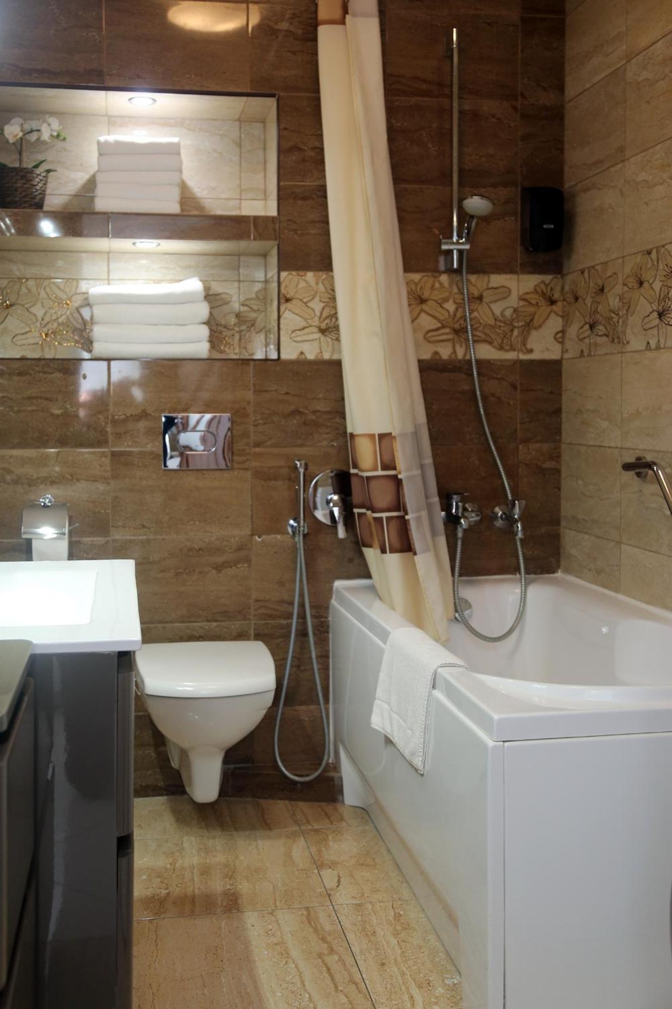 Apartamenty Uniejow "Prywatne Kapiele Termalne" Esterno foto