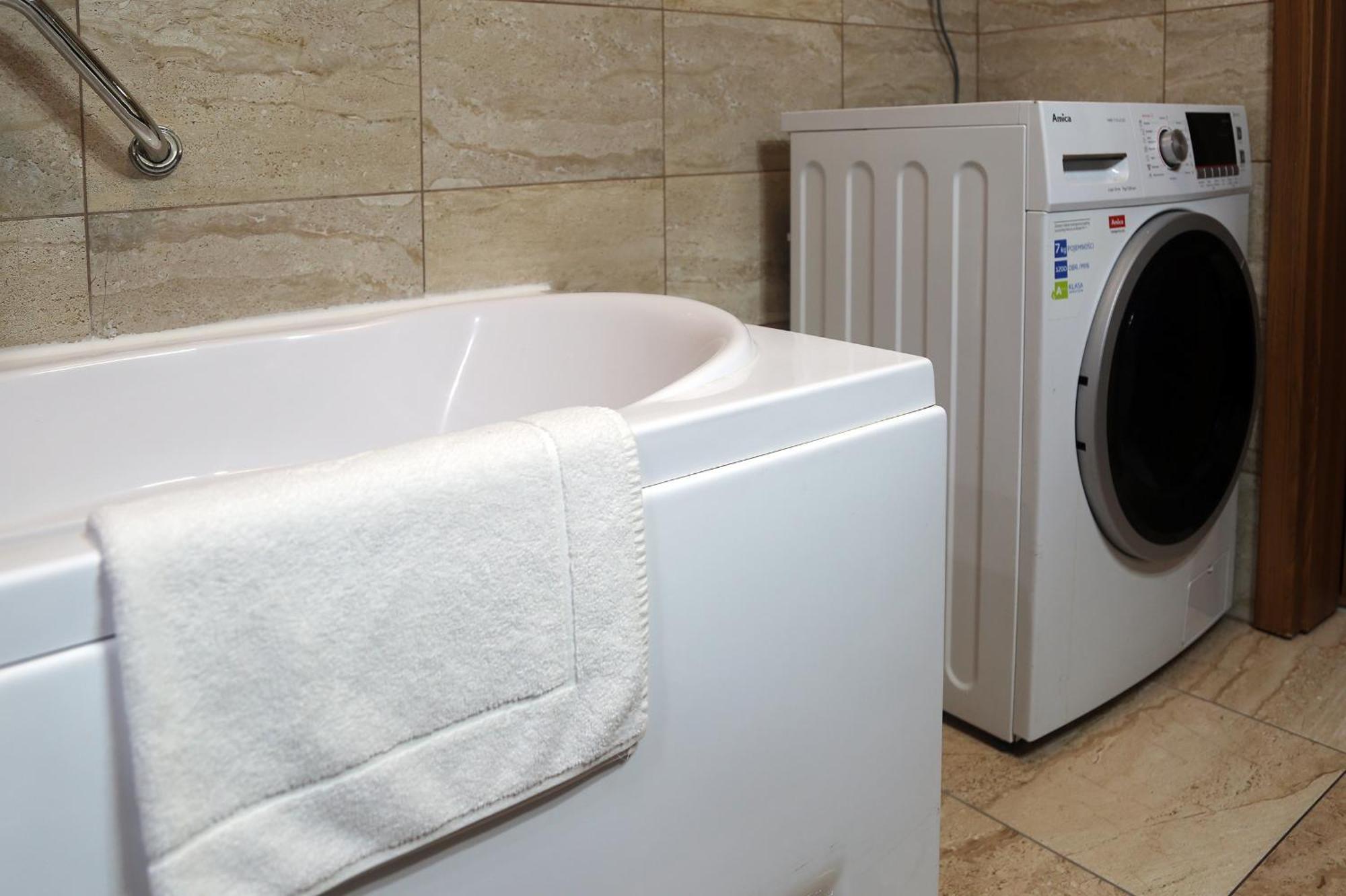 Apartamenty Uniejow "Prywatne Kapiele Termalne" Esterno foto